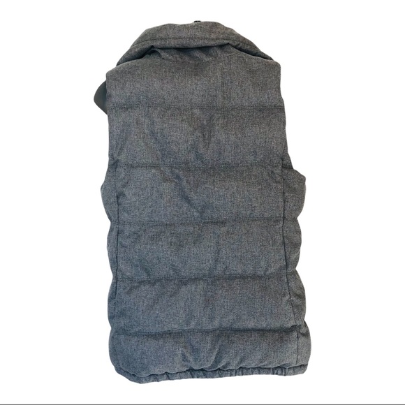 Tweedt Gray Puffer Coat Vest Full Zip front pockets Classic Vest Small Old Navy - Picture 5 of 11